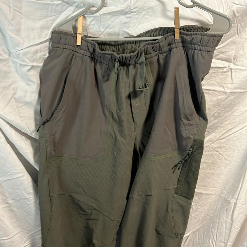 Lululemon Fleece Hiking Pant 29" Medium Olive